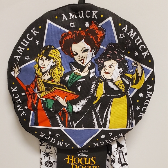 Disney Hocus Pocus Hanging Kitchen Halloween Towel Sanderson Sisters NWT - Picture 3 of 4